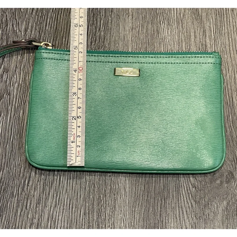 Lauren Ralph‎ Lauren Green Textured Leather Wristlet Gold Hardware Pouch Bag